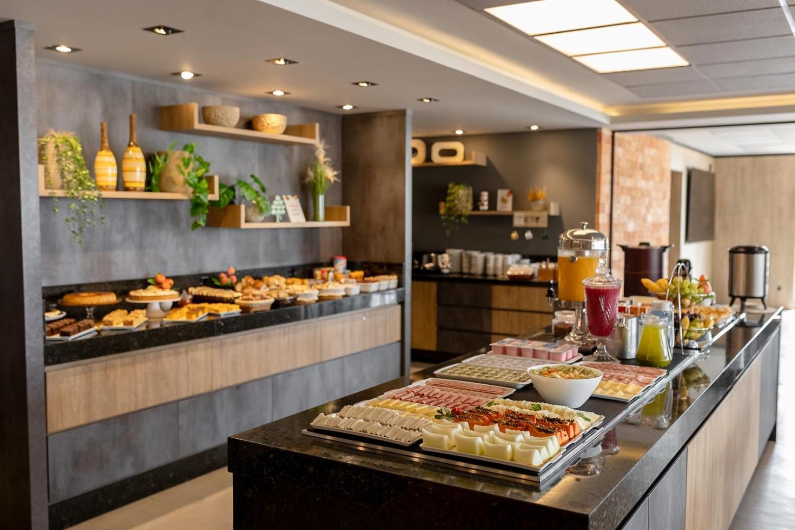 Hotel 10 Ponta Grossa Ponta Grossa  Ngoại thất bức ảnh