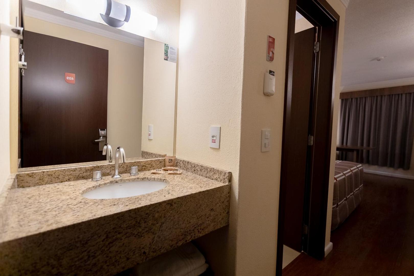 Hotel 10 Ponta Grossa Ponta Grossa  Ngoại thất bức ảnh