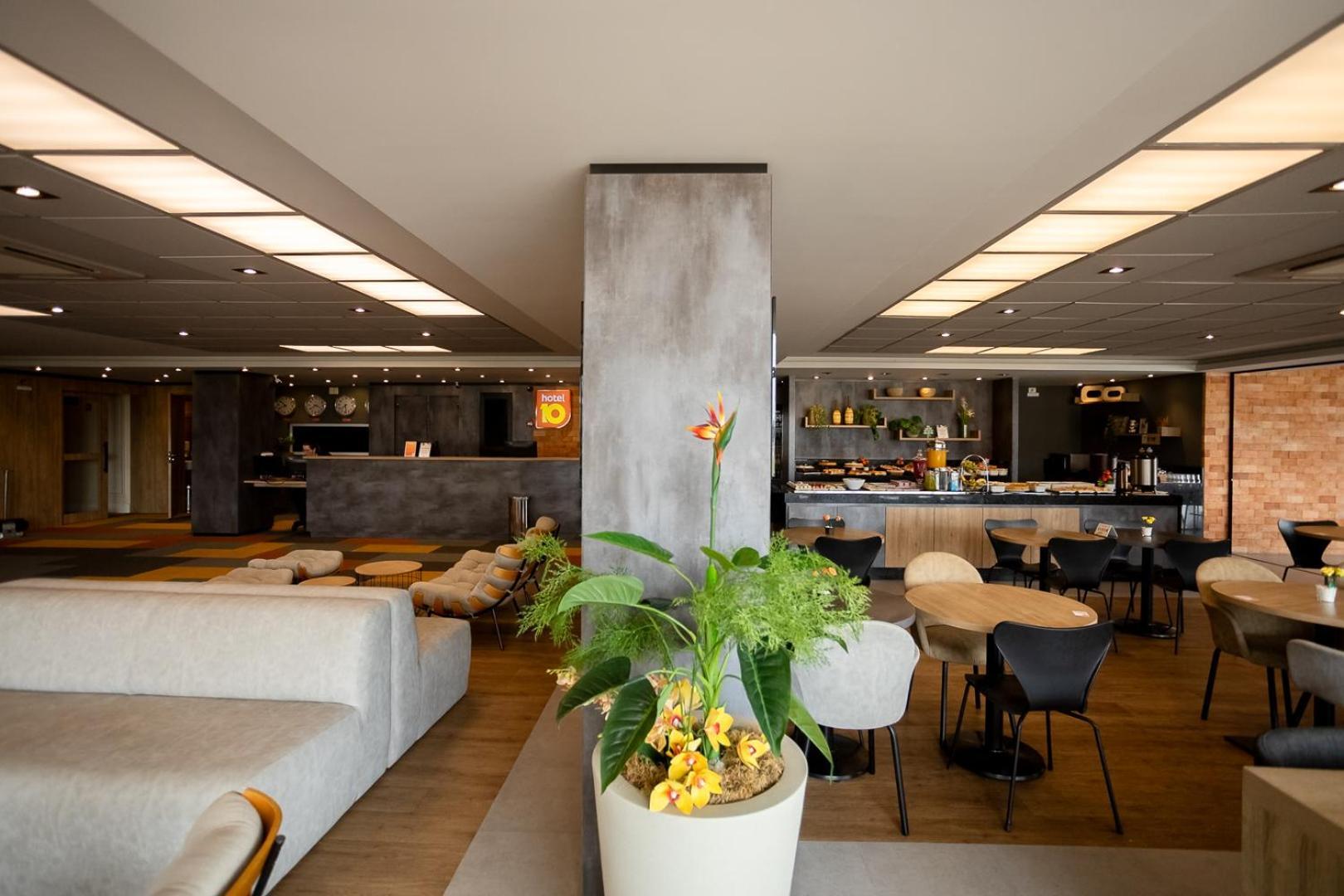Hotel 10 Ponta Grossa Ponta Grossa  Ngoại thất bức ảnh