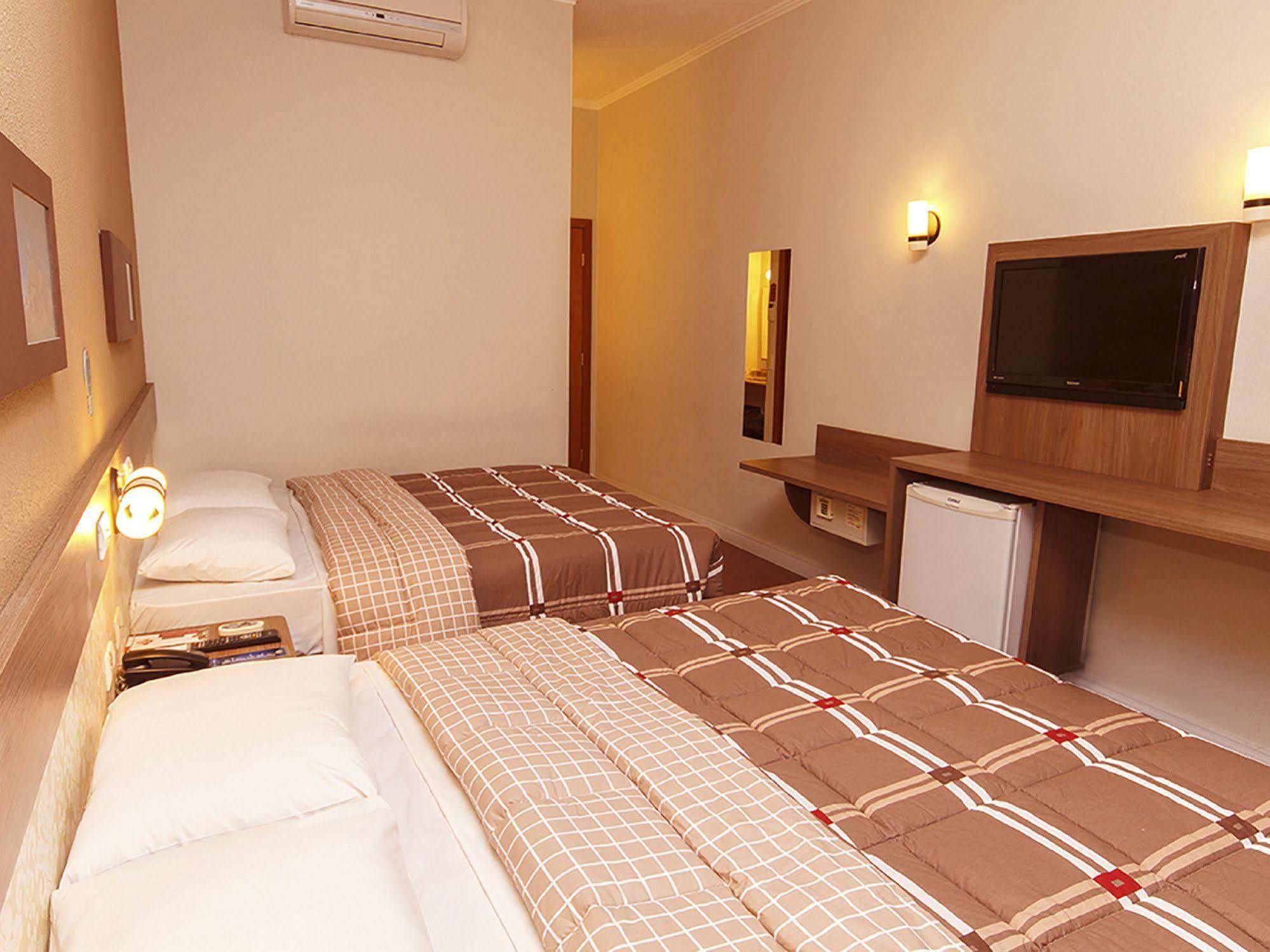Hotel 10 Ponta Grossa Ponta Grossa  Ngoại thất bức ảnh